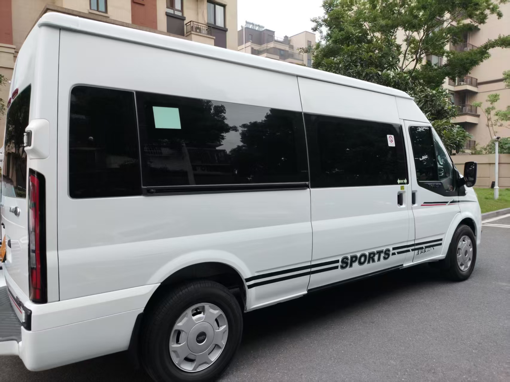 10 to 19 seats van and minibus